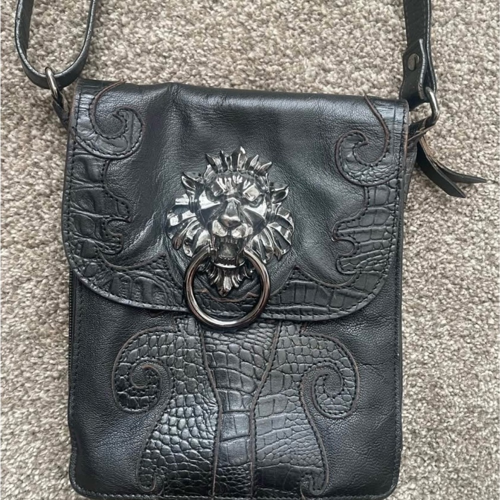 VTG Sharif 1827 NY black leather/suede crossbody.